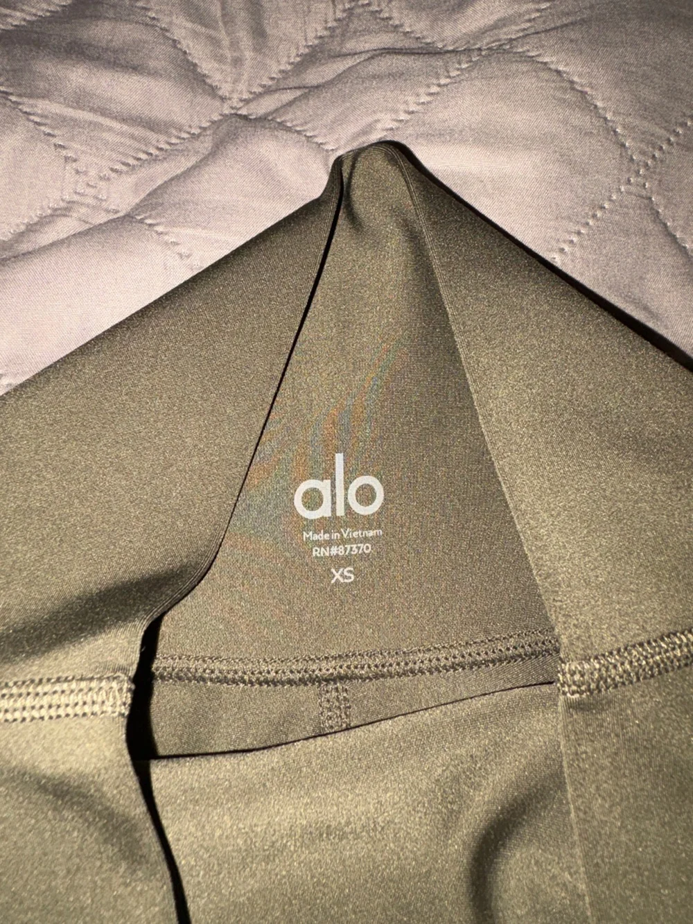 ALO Yoga Women’s High-Waist Leggings in Olive